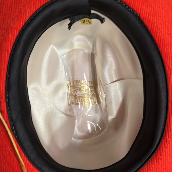 LEVIS rare vintage red  corduroy cowgirl/ cowboy western hat  70’s 🤠 - Picture 5 of 7